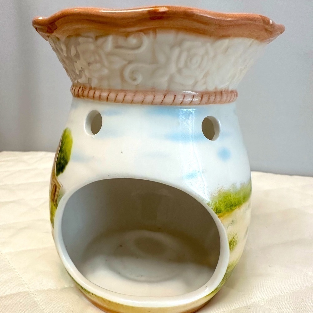 Yankee Candle Vintage Bunnies Rabbit Eggs Barn Tart Wax Warmer 2011 Ceramic - Picture 4 of 5
